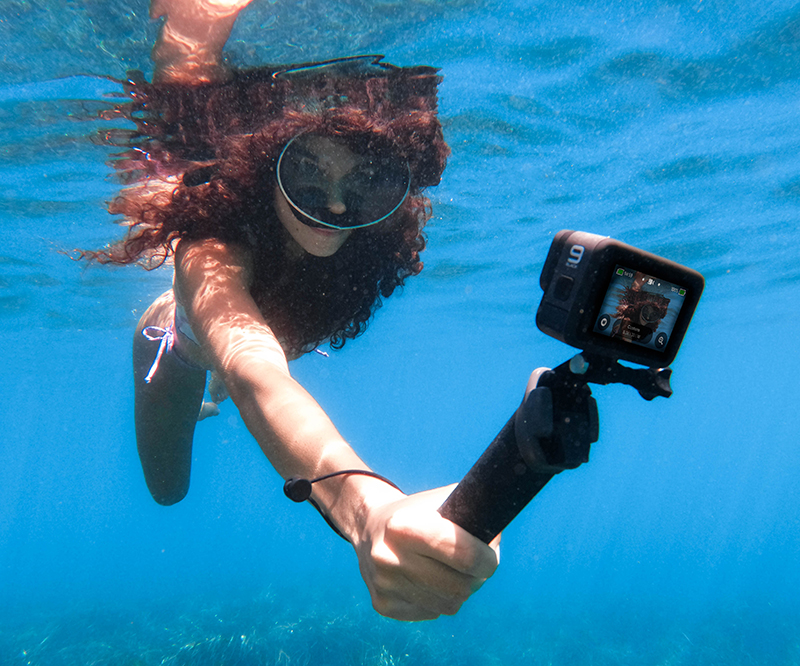 GoPro News GoPro as a snorkeling dive camera handler